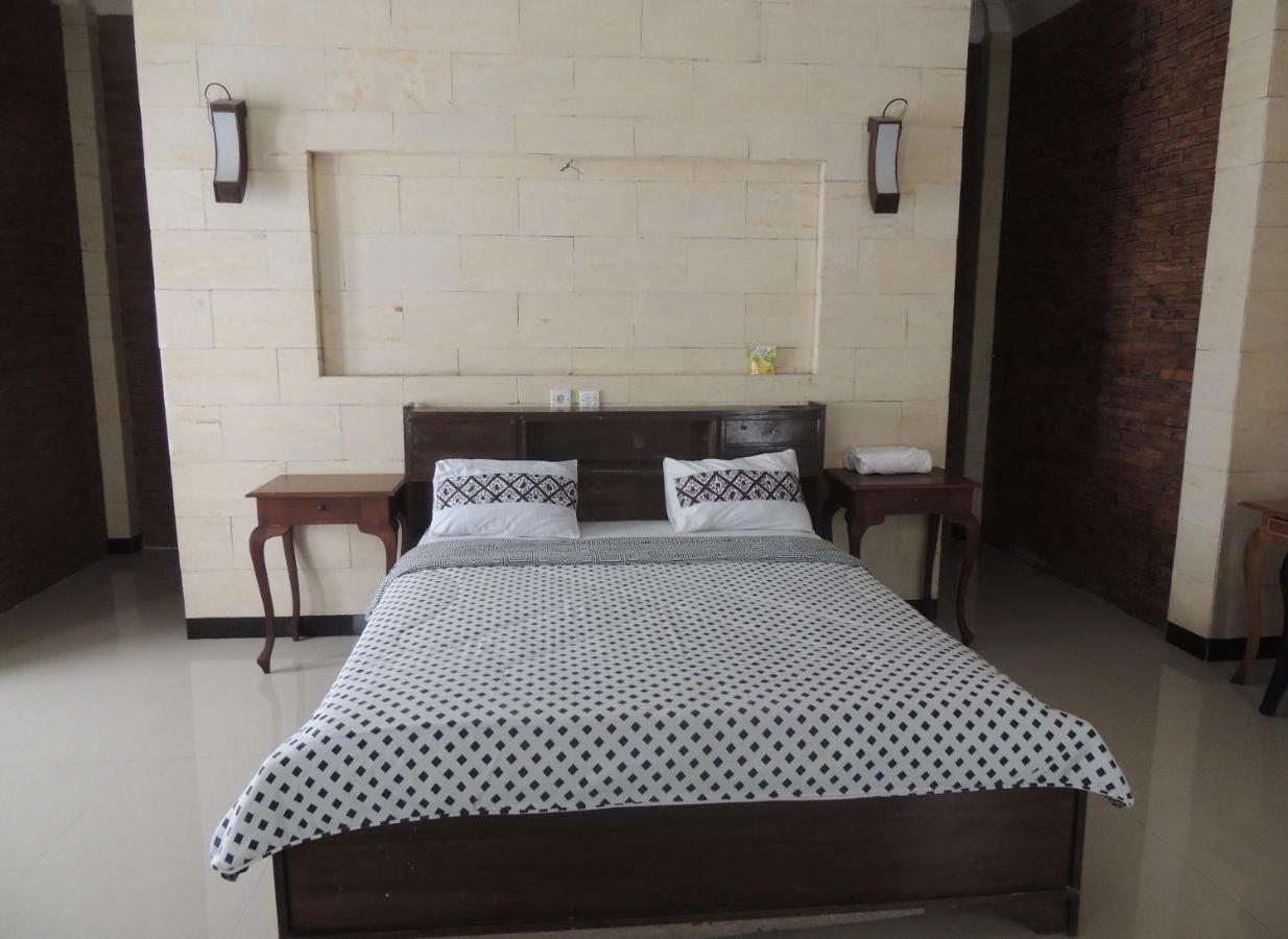 Lotus 2 Guest House Magelang Exterior photo