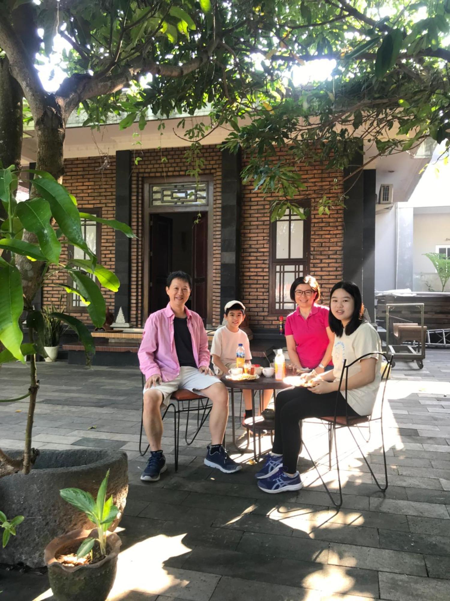 Lotus 2 Guest House Magelang Exterior photo